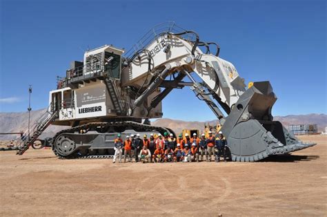 biggest excavator world|world's largest mining machine.